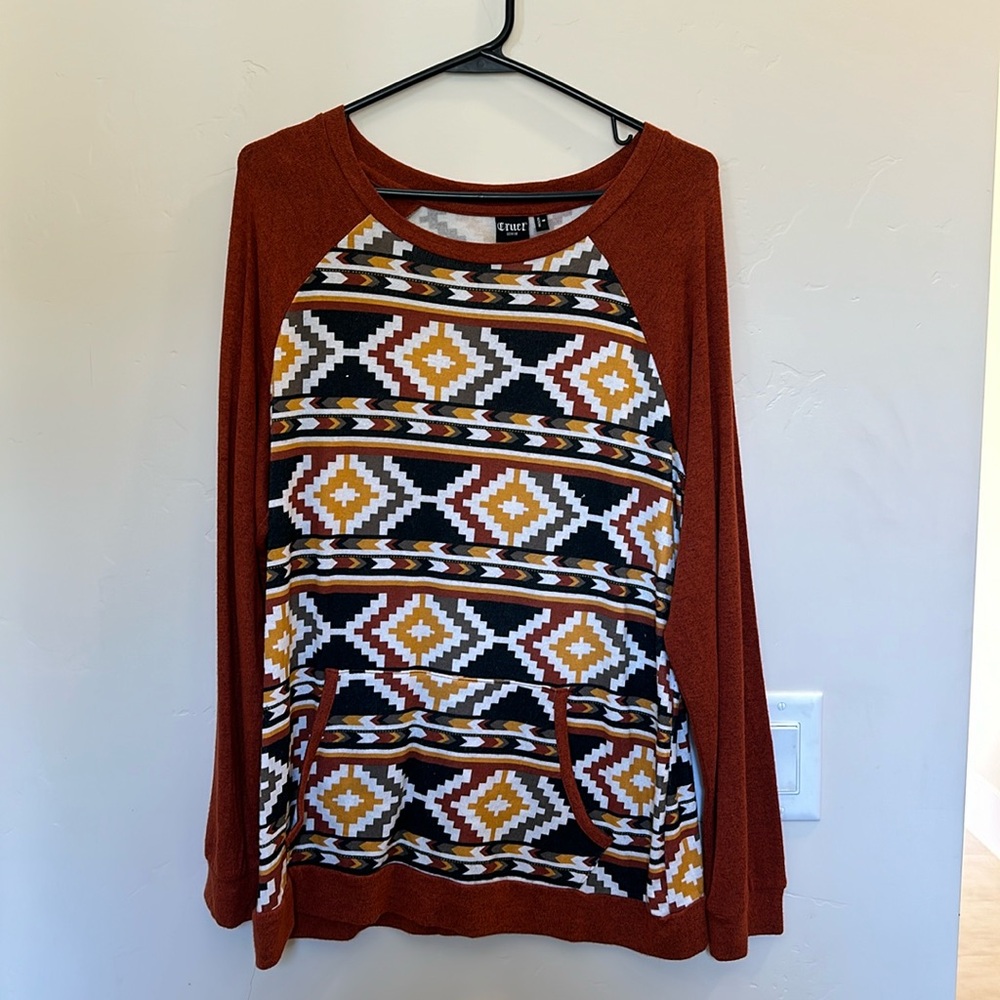 Cruel Women’s long sleeve sweater with pocket